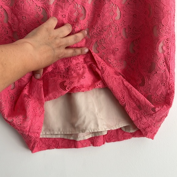 Lace H&M pencil skirt - Picture 3 of 9